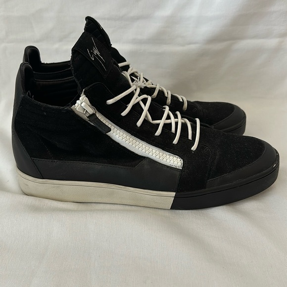 Giuseppe Zanotti Other - Giuseppe Zanotti High Top Sneakers